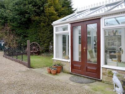 Coach house 3